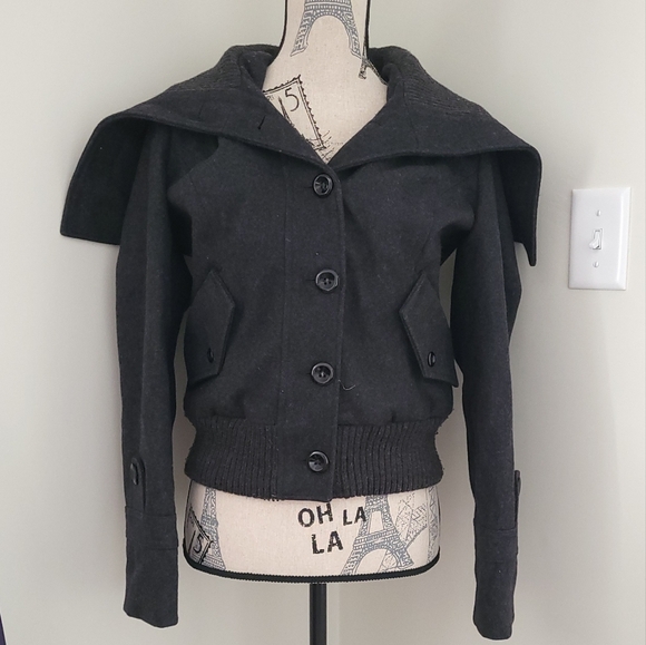 Grey DKNY Jeans Statement Cropped Wool Jacket w/ Oversized Knit Collar & Hem - Picture 7 of 10